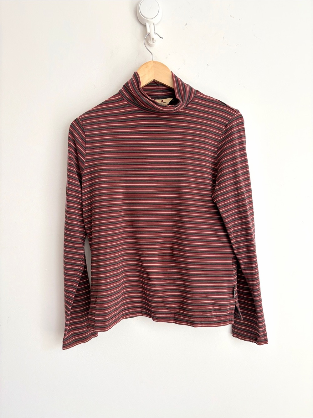Vintage 1990s Woolrich Onyx Striped Dark Academia Turtleneck S